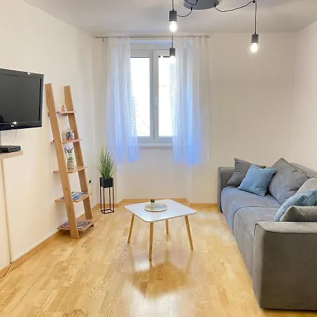 Apartma Art *
